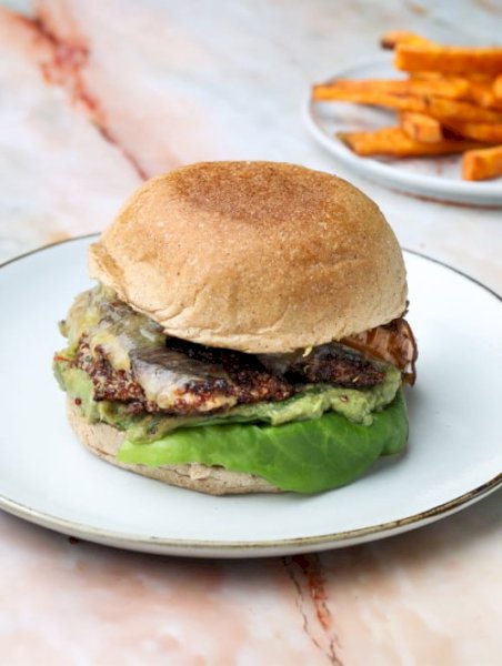Quinoa Grilled Chicken Burger