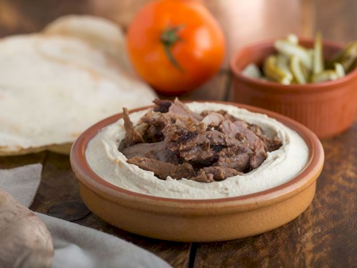 Hummus with Shawarma