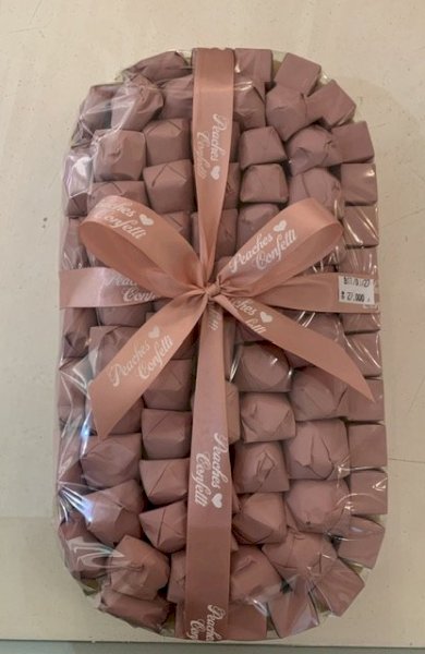 Pink Oval Tray- 1.1kg