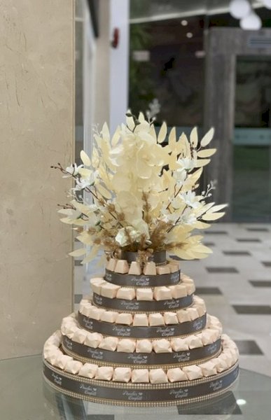 Yellow, Gray ribbon Circle Tower- 2kg