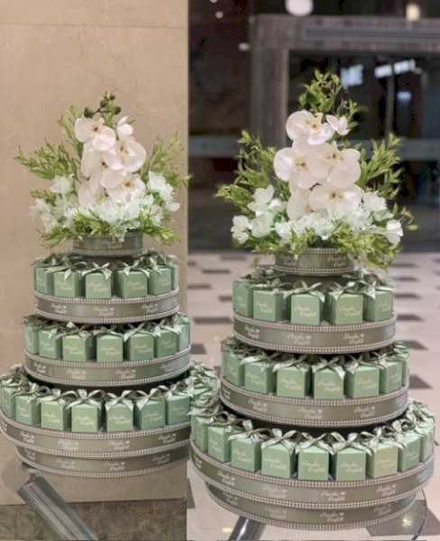 Green box, Gray ribbon- 50 boxes