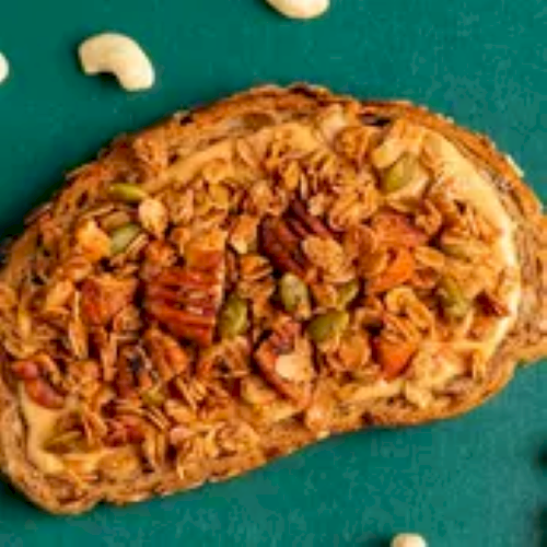Granola Toast (680 Kcal)