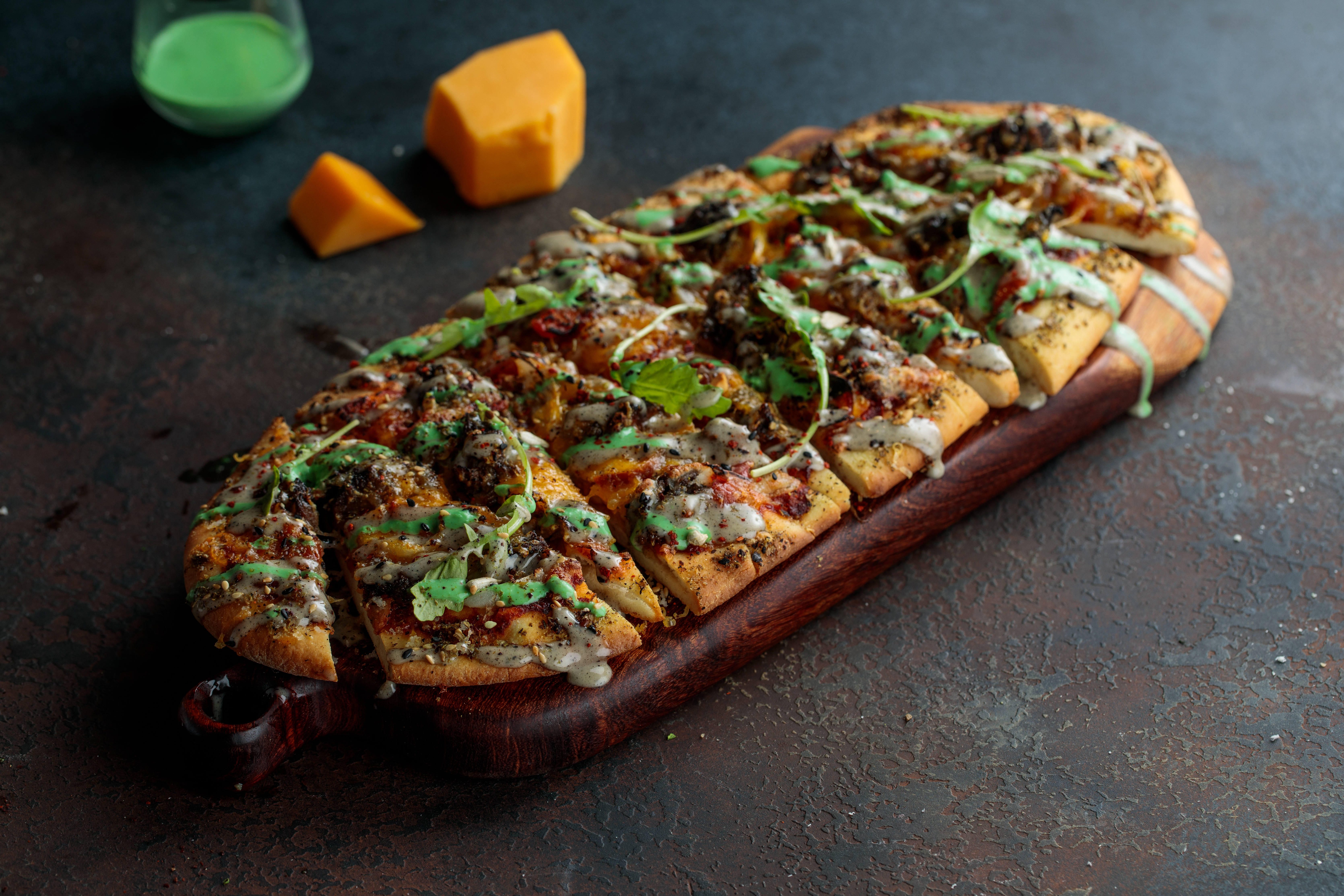 BEEF TIKKA FLAT BREAD