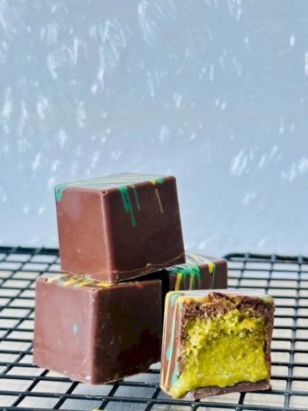 kanafa pistachio chocolate